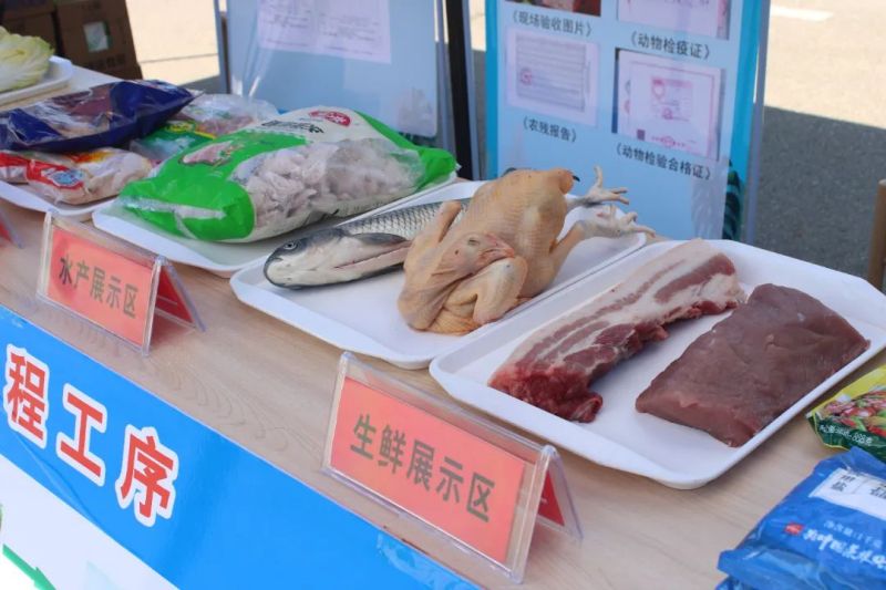 湖南鐘情餐飲管理有限責任公司,餐飲管理,鐘情餐飲管理,團體膳食,大學食堂,學院食堂,學校餐飲