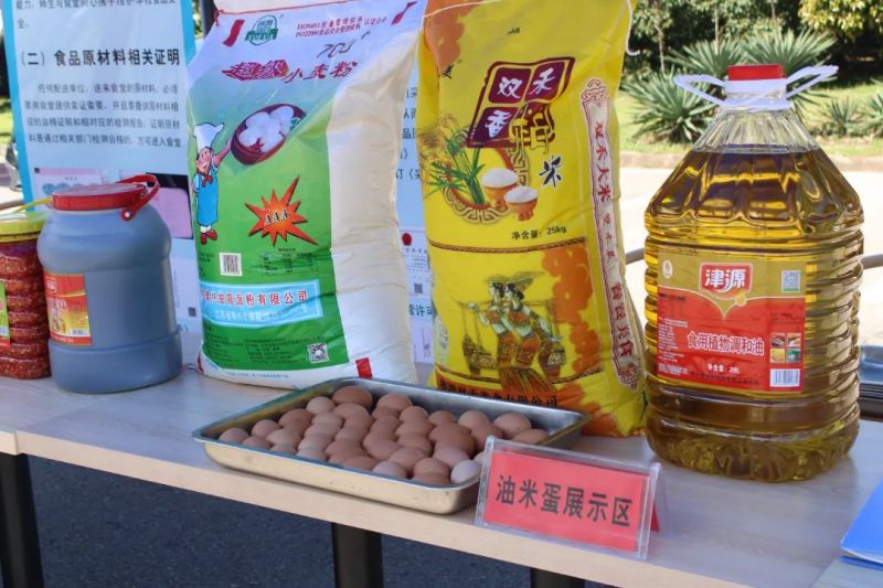 湖南鐘情餐飲管理有限責任公司,餐飲管理,鐘情餐飲管理,團體膳食,大學食堂,學院食堂,學校餐飲